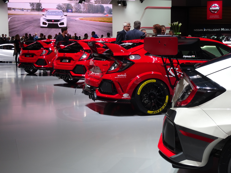 Illustration for article titled The Many Outrageous Wings Of The Geneva Motor Show
